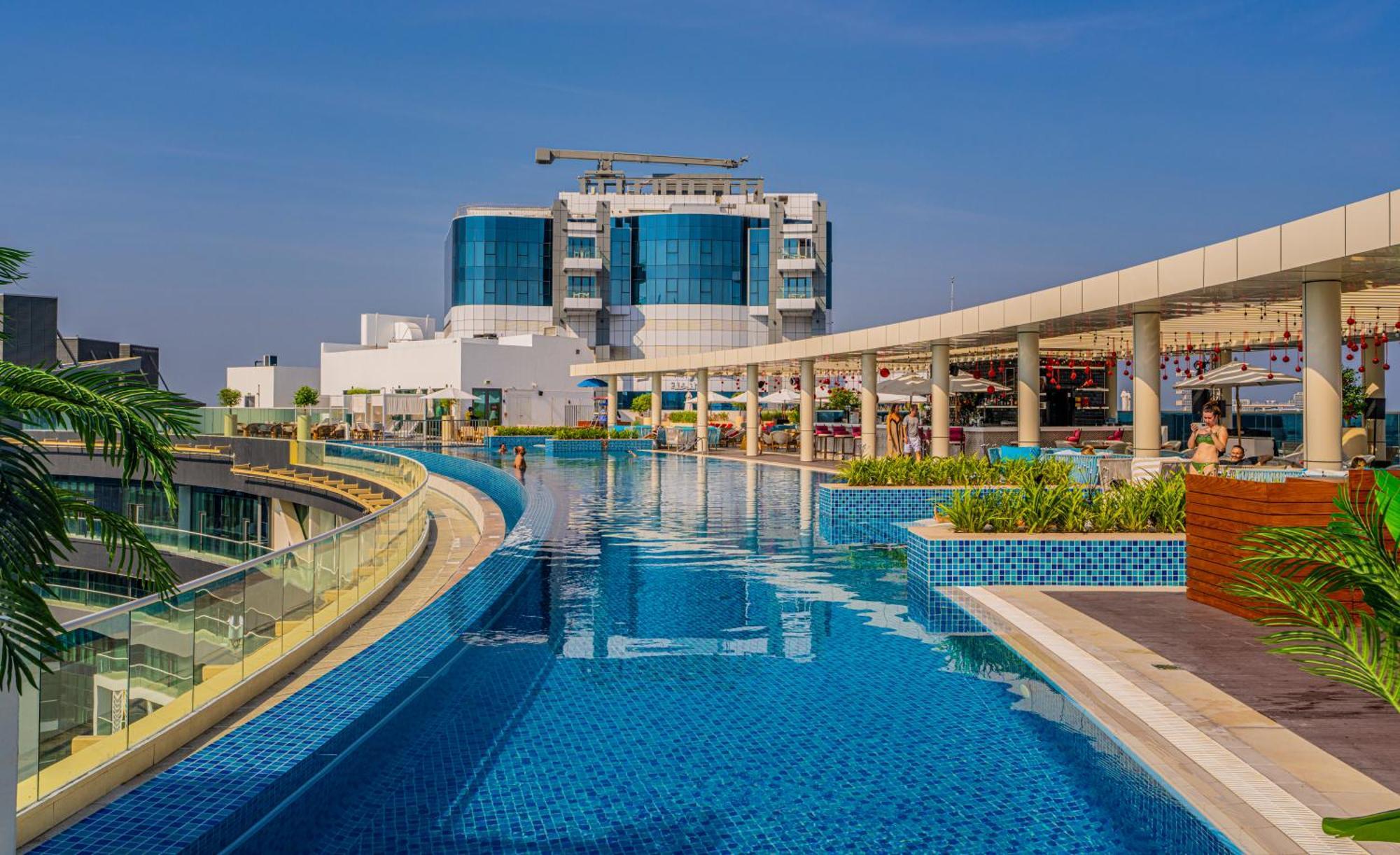 With Pool And Private Access On Palm Jumeirah Appartement *